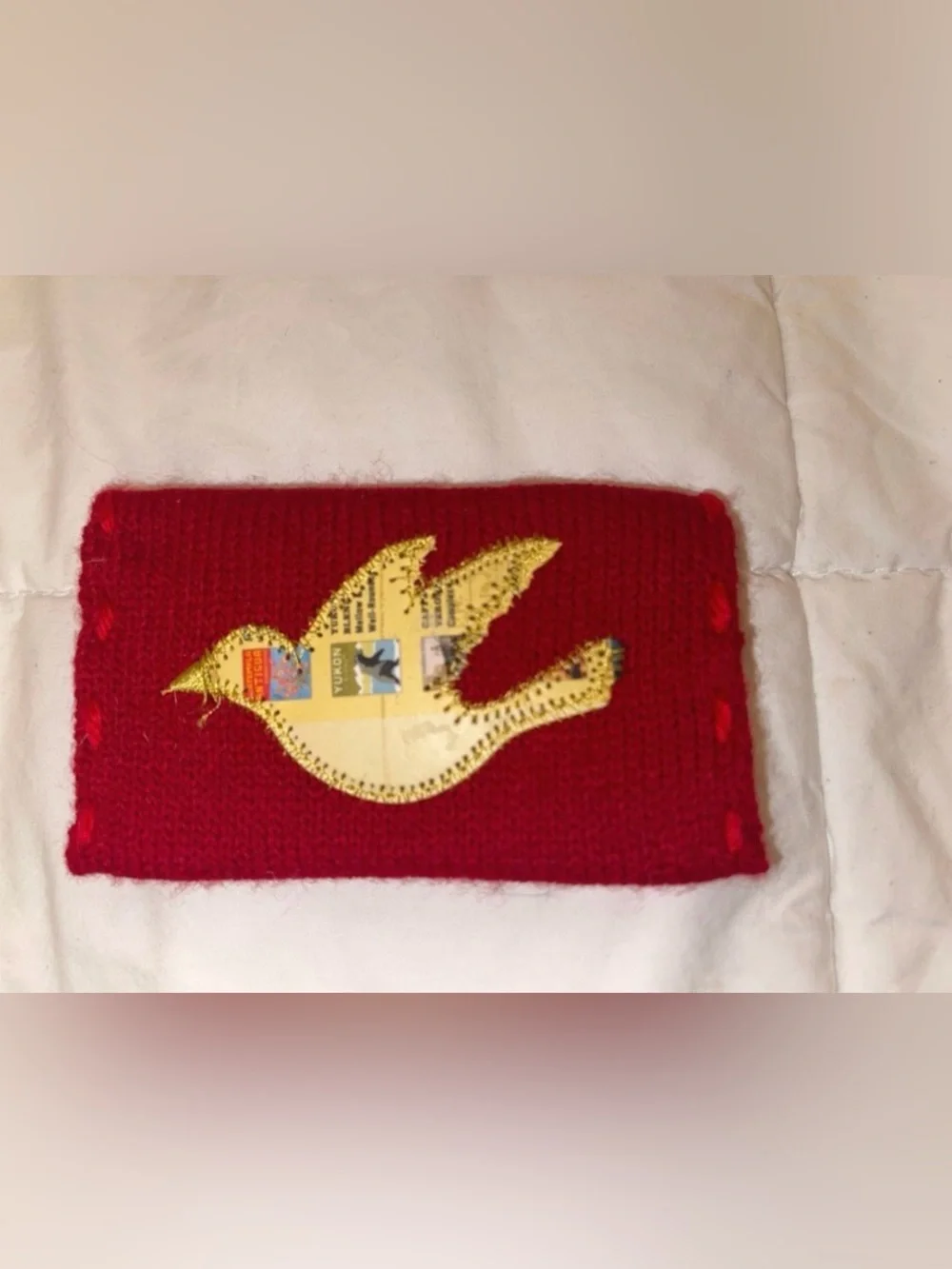 Red Knitted Bird/Dove Appliqué Pouch Wallet